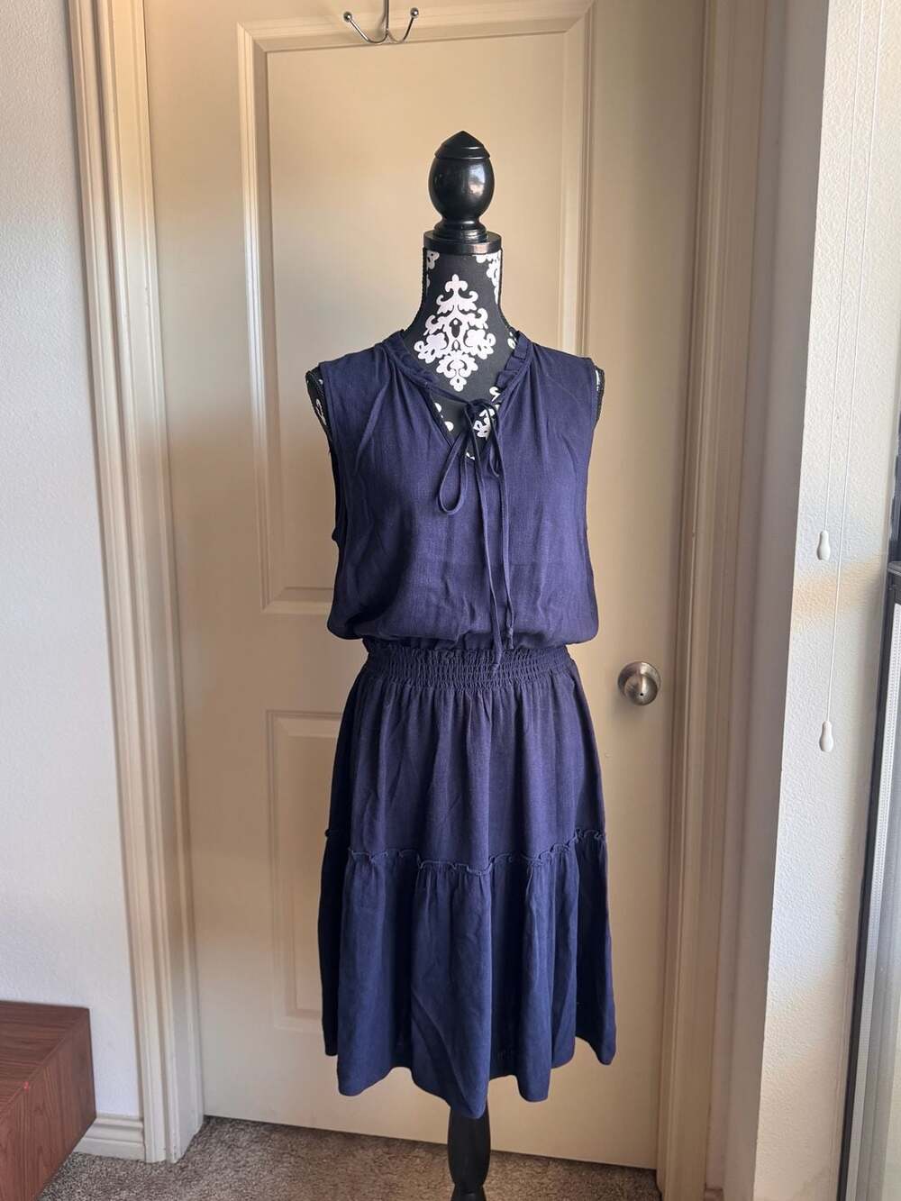 DREW Women's Blue Sleeveless Tie Neck Tiered Midi Dress Size M